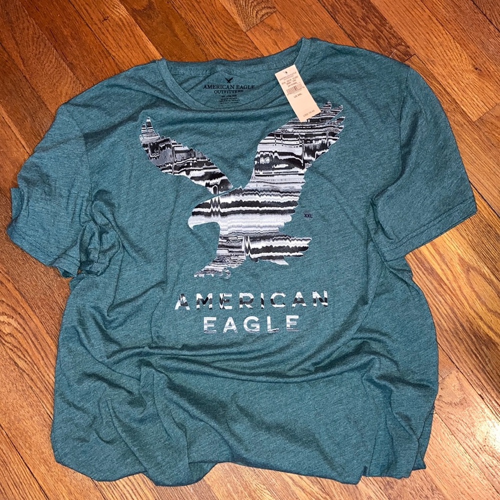 Men’s American Eagle NWT green shirt